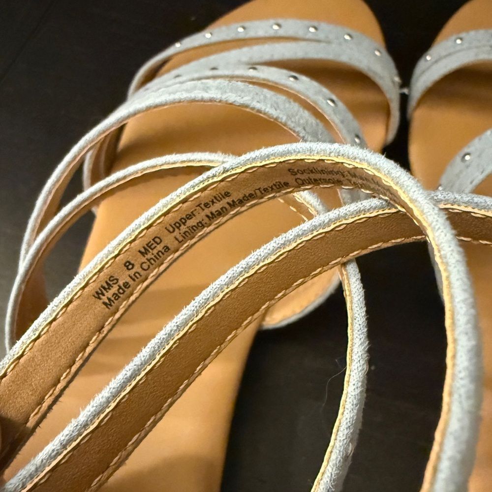 So Sonoma Light Blue Strappy Studded Gladiator Suede Sandals Women’s Size 8 - Picture 4 of 7